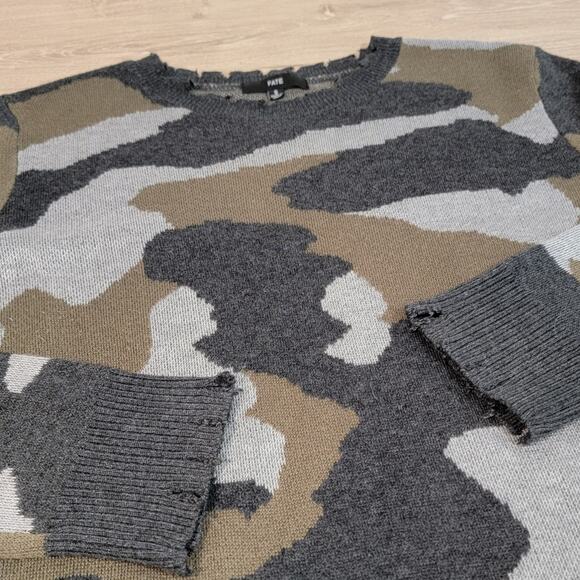 Anthropologie FATE Wool Blend Camo Distressed Crew Neck Sweater Size Small - Picture 3 of 7